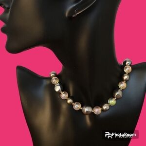 VTG 1960s Irridescent Metallic Silver Acrylic Beaded Castlecore Choker Necklace